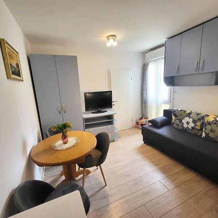 Mali Apartman U Centru Makarska Ngoại thất bức ảnh
