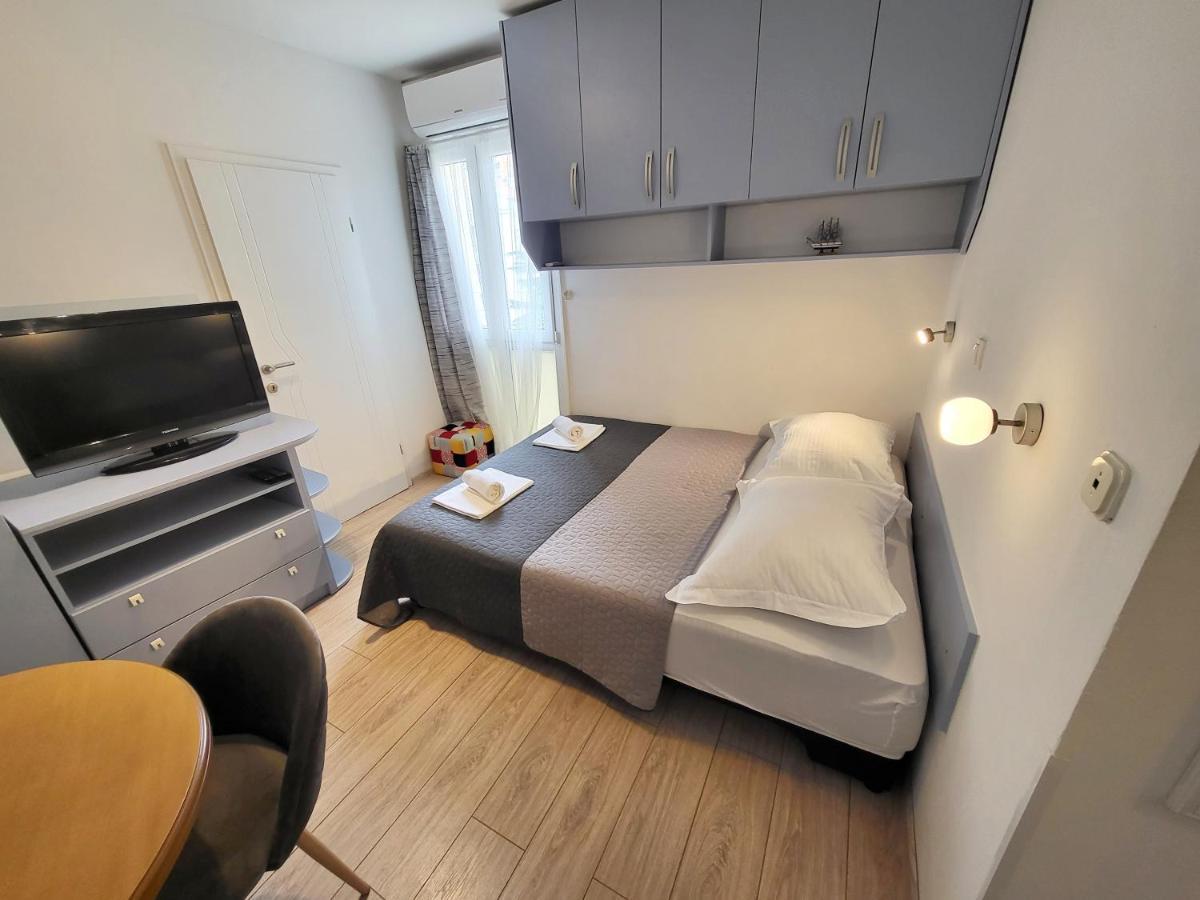 Mali Apartman U Centru Makarska Ngoại thất bức ảnh